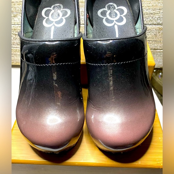 Shoes - Sanita Pink ombré Patent Clogs Size 9